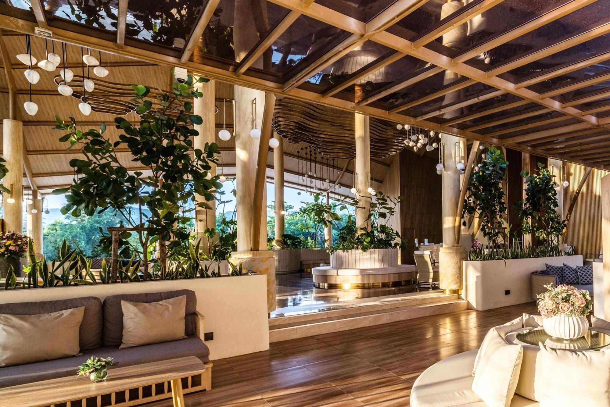 Phuket Emerald Beach Resort Karon Eksteriør bilde